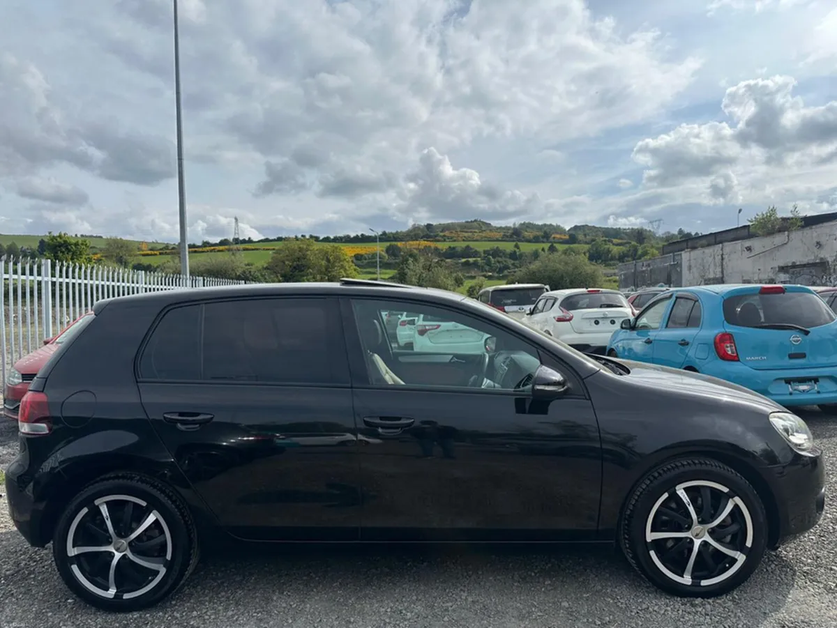 Volkswagen Golf 1.4L Petrol Automatic Full Leather - Image 4