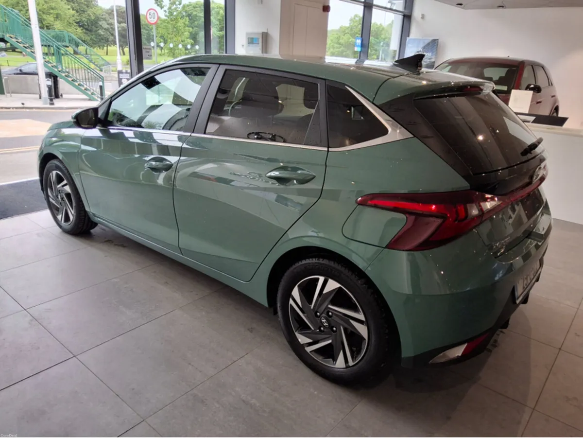 Hyundai i20 DELUXE PLUS - Image 4