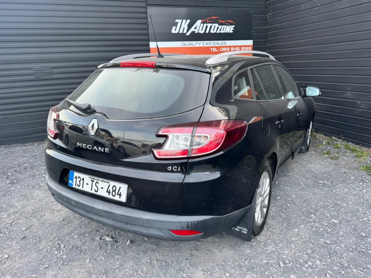 Renault Megane DYNAMIQUE 1.5 DCI 4DR - Image 4