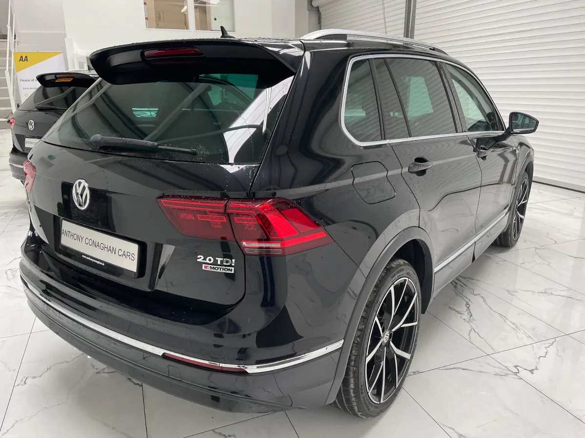 2019 Volkswagen Tiguan R-Line 4 Motion Dsg. - Image 3