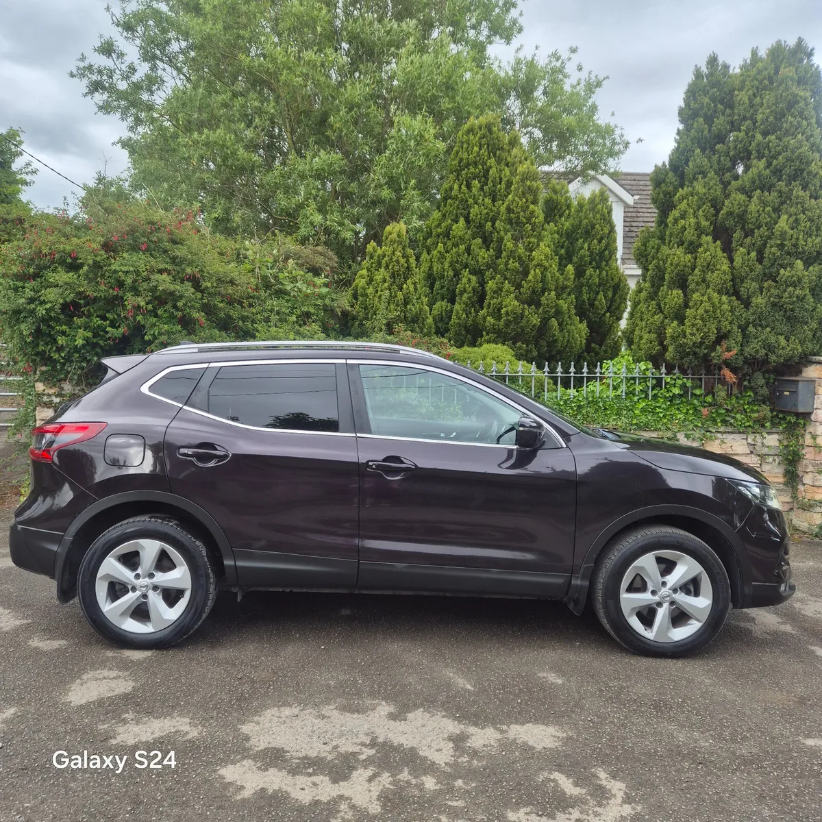 Nissan Qashqai 2018 1.2 petrol manual - Image 2
