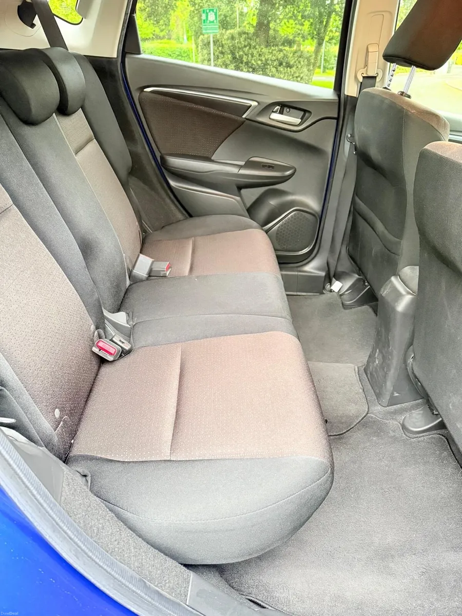 Honda fit hybird 1.5 automatic - Image 3