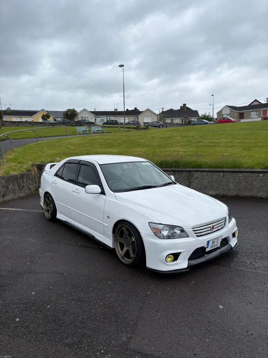 Toyota altezza beams !!tested and taxed !! - Image 3