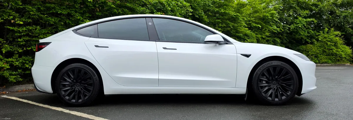 🔥 2025 Tesla Model 3 Highland RWD Premium - Image 4