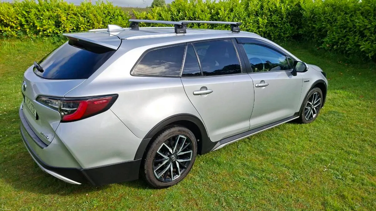 Toyota Corolla Hybrid TREK Estate - Image 3