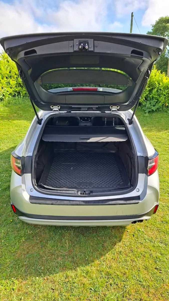 Toyota Corolla Hybrid TREK Estate - Image 4
