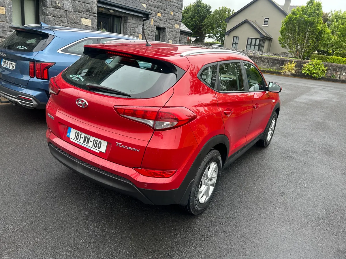 Hyundai Tucson Comfort 1.7 T/Dsl 2018 - Image 4