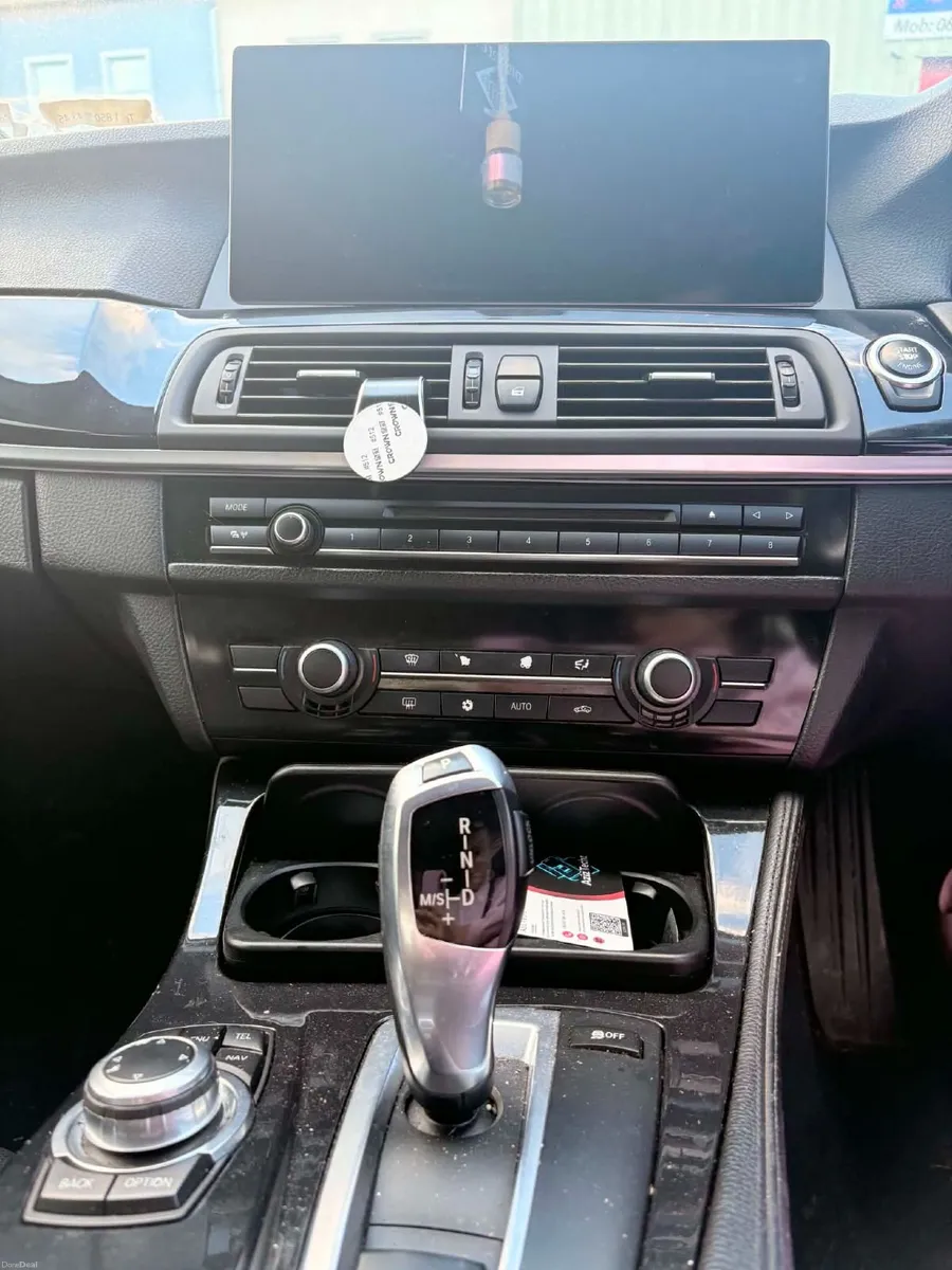 BMW 5-Series 2010 - Image 3