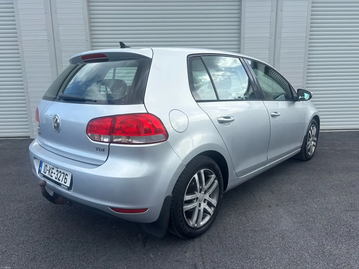 VOLKSWAGEN GOLF CL 1.6 TDI 5DR AUTO DSG - Image 4