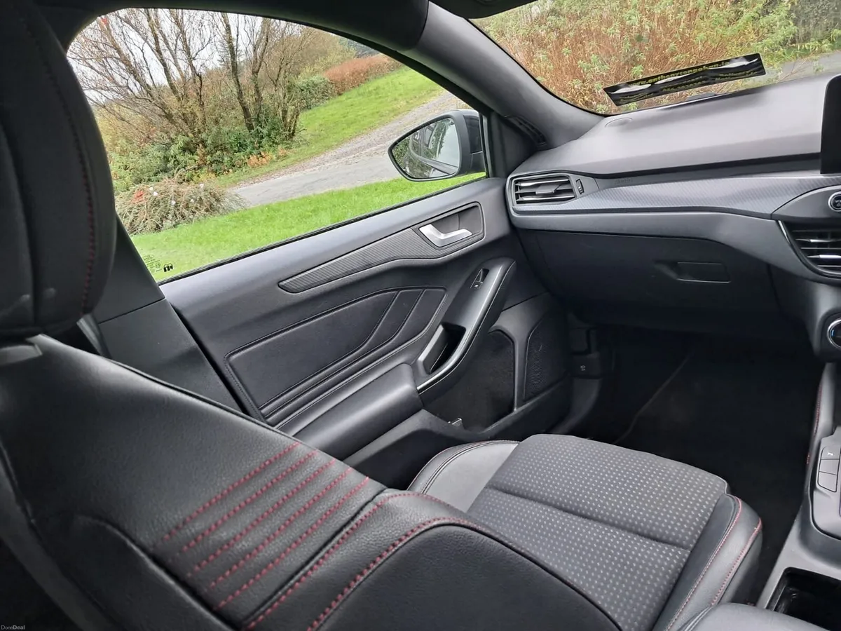 Ford Focus 2019 - Image 3