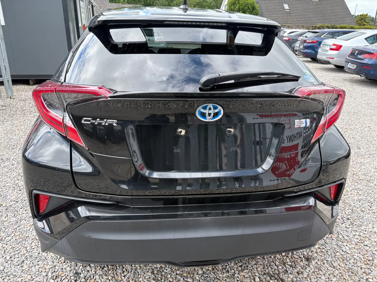 2018 Toyota C-hr 1.8 hybrid - Image 4