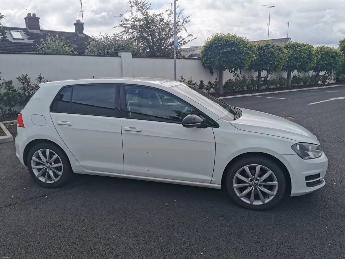 2014 Volkswagen Golf 1.4TSI manual - Image 2