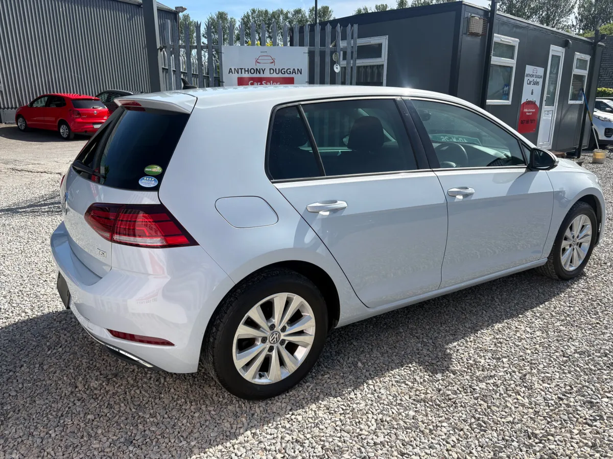 2017 Volkswagen Golf 1.2 Auto - Image 3