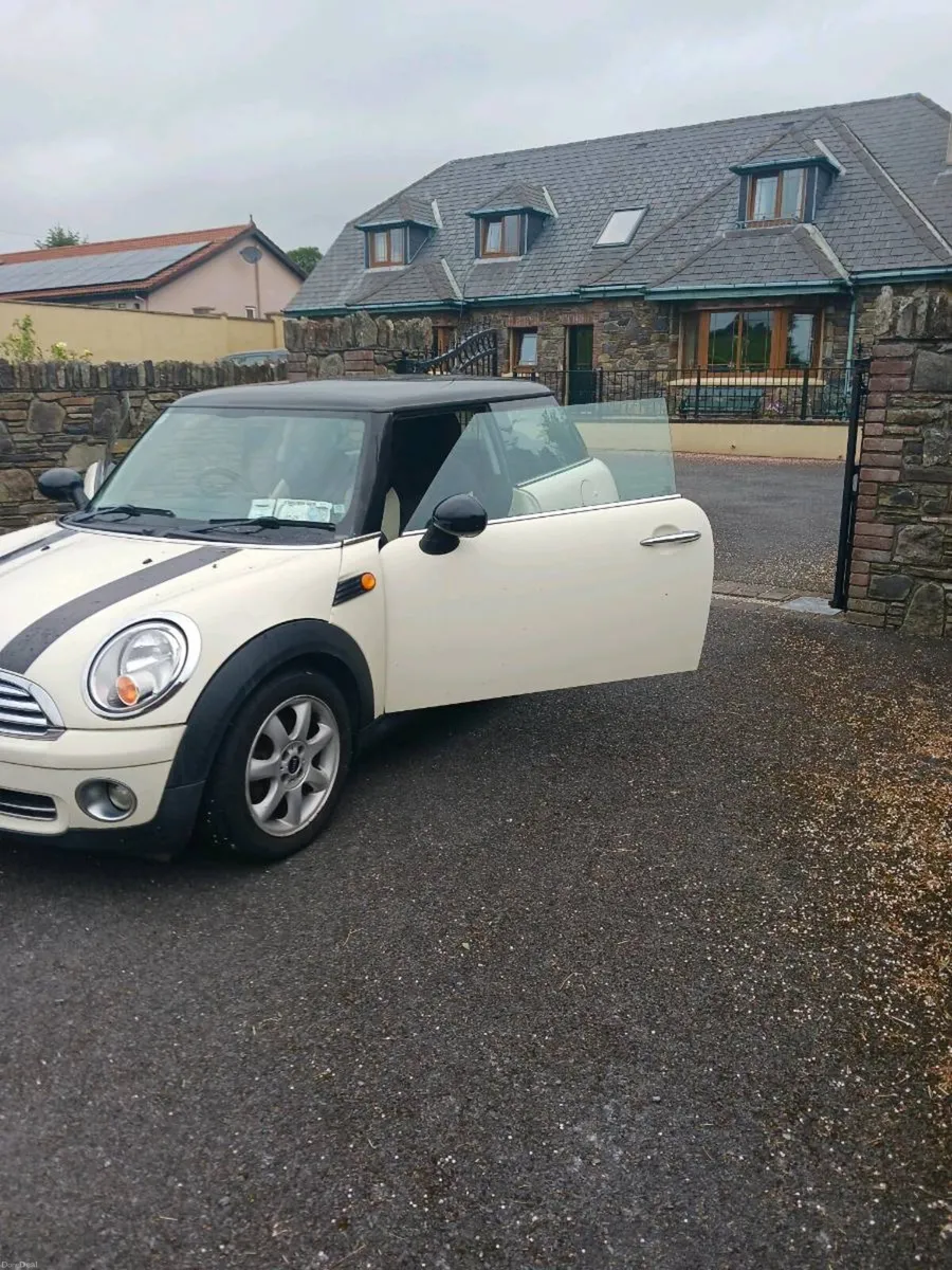 Motorcar - Image 6