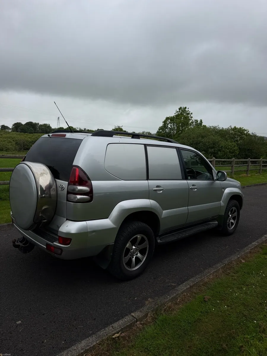 Toyota Landcruiser - Image 4