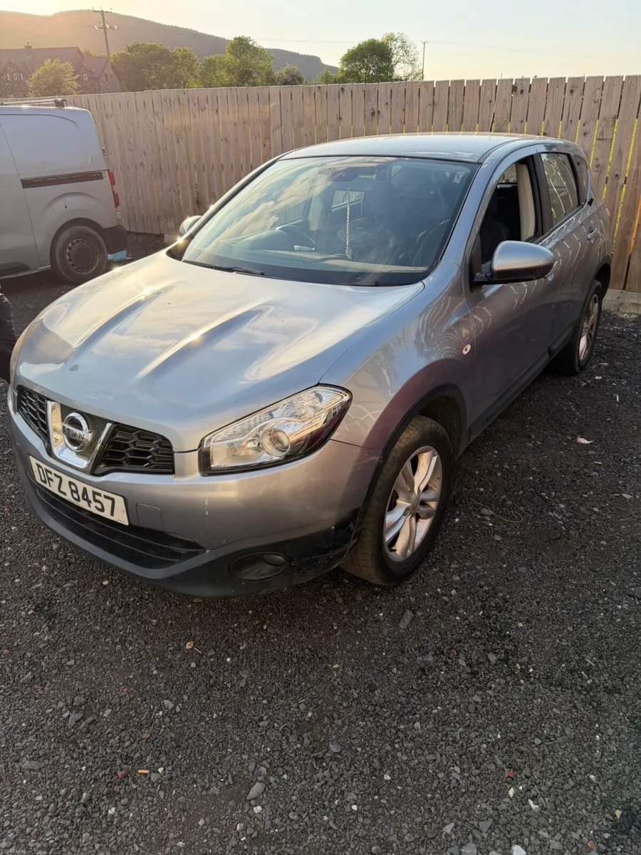 Car - Image 3