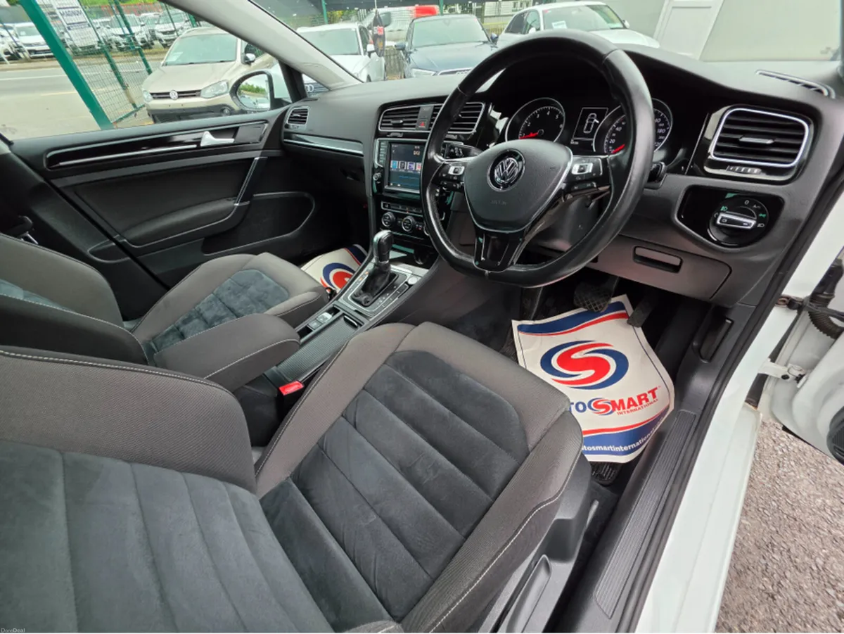 Volkswagen Golf 1.4 TSI HIGHLINE EDITION - REVERSE - Image 4