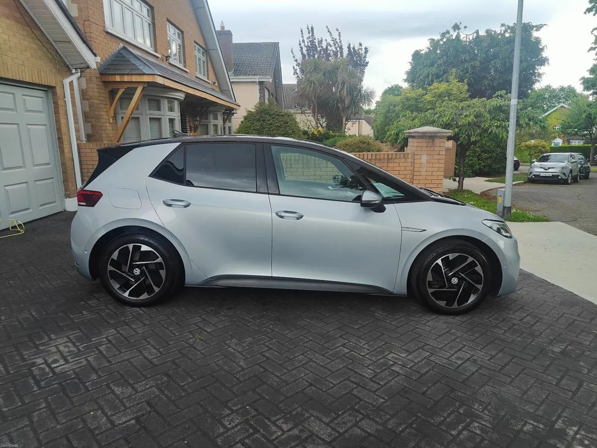 Volkswagen ID.3 2022 - Image 2