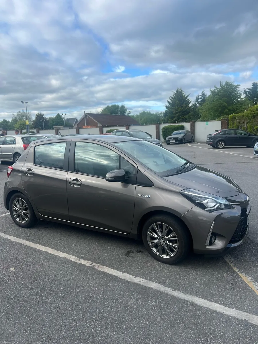 Car - Image 2