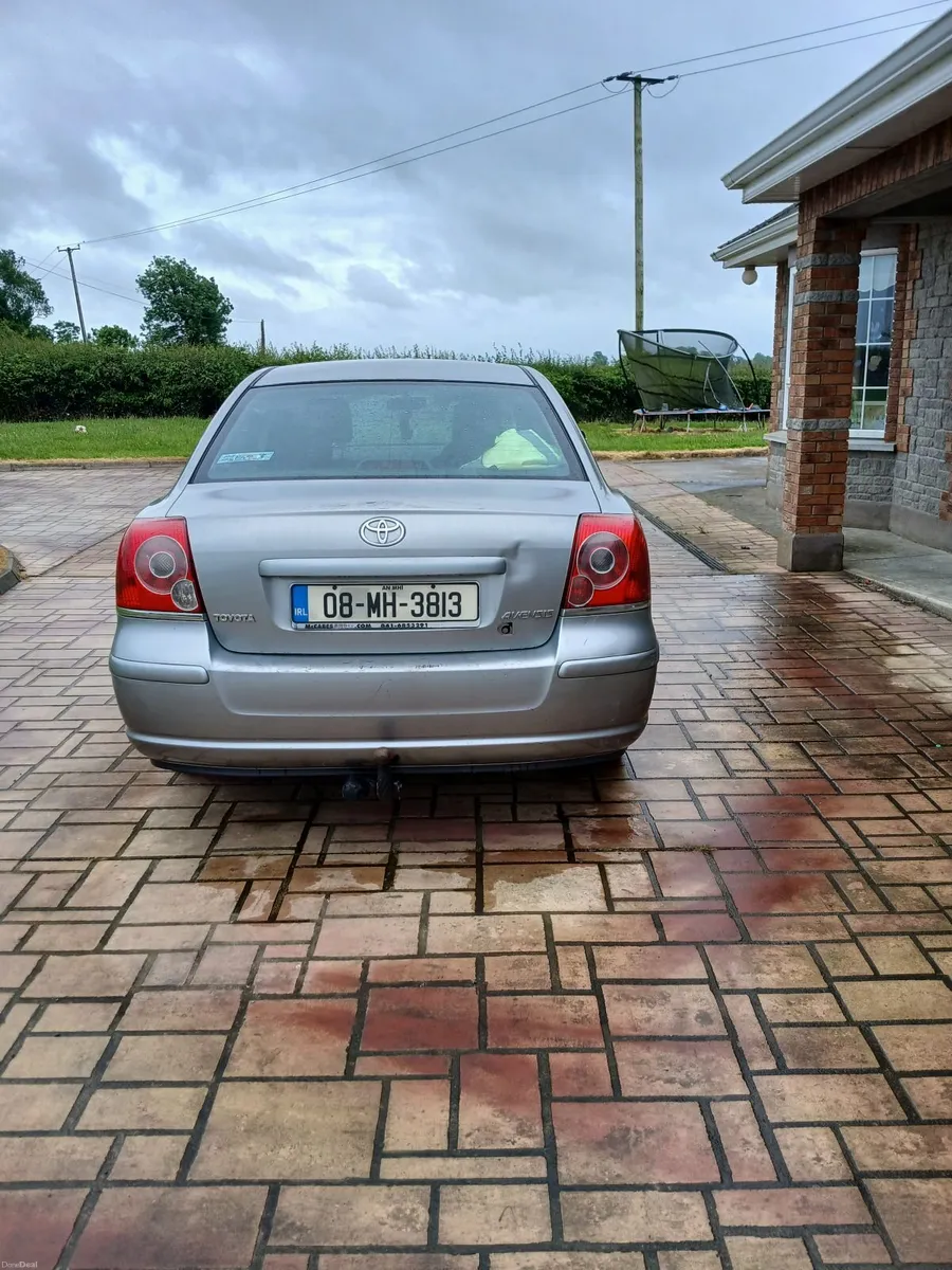 Toyota Avensis 2008 - Image 2