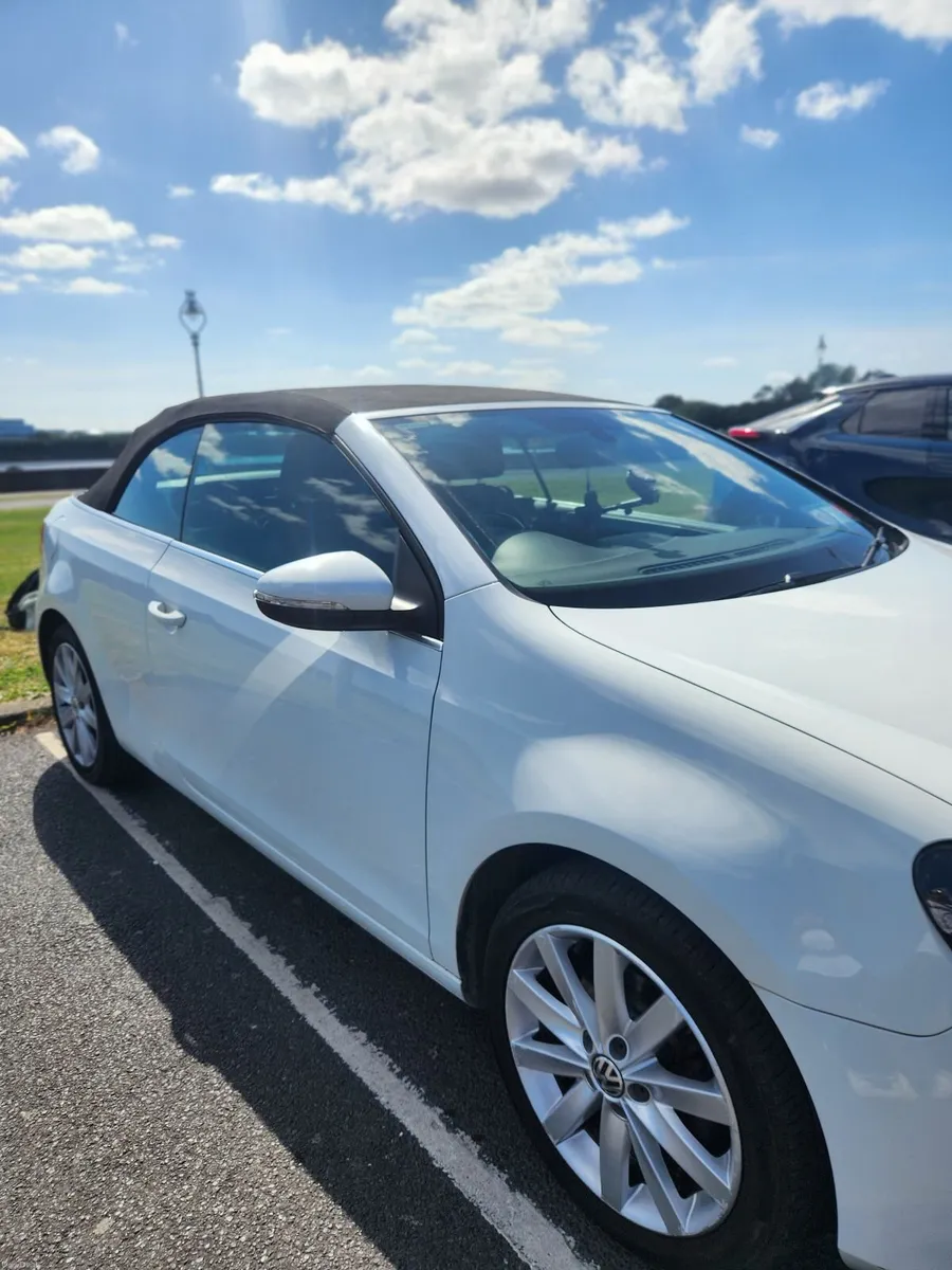 Volkswagen Golf 2011 - Image 2