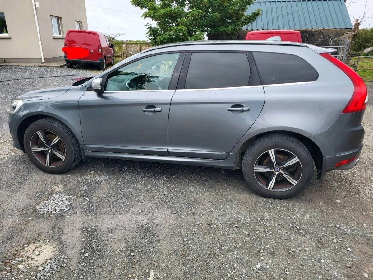 Volvo XC60 - Image 2