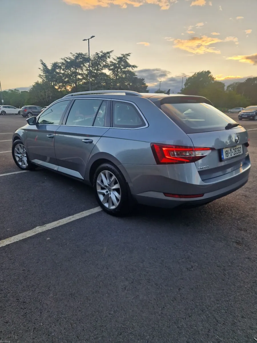 Skoda Superb 2018 Style Combi 120BPH DSG - Image 3