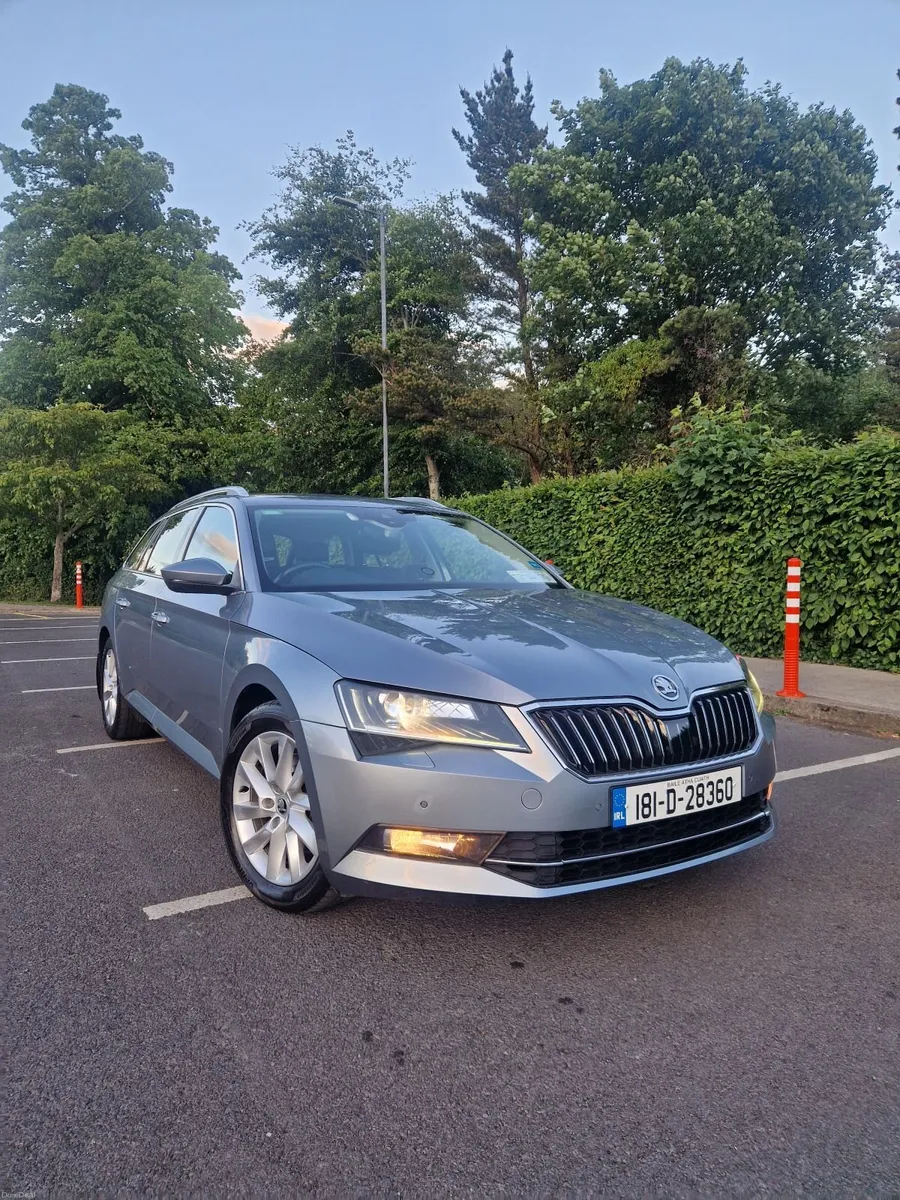 Skoda Superb 2018 Style Combi 120BPH DSG - Image 4