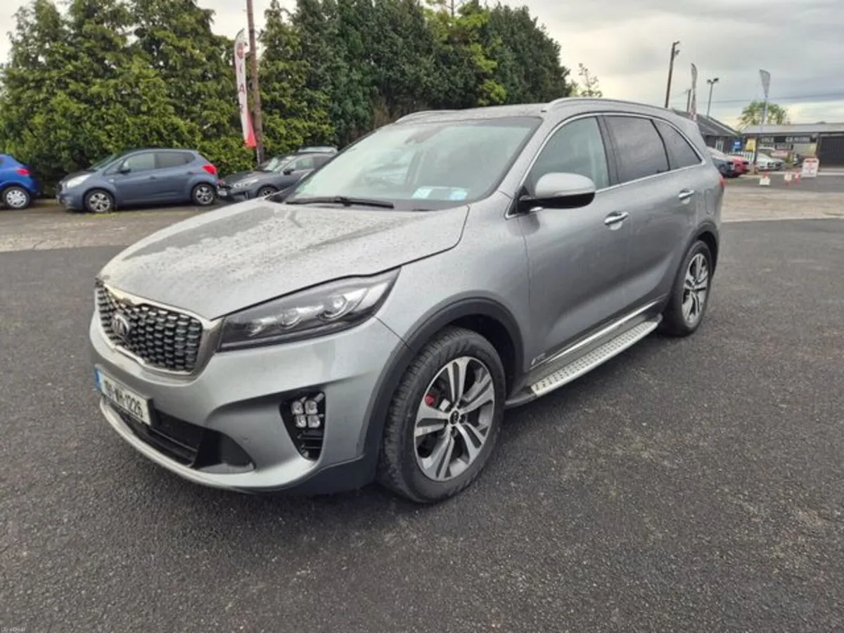 Kia Sorento GT Line 5DR Auto - Image 1