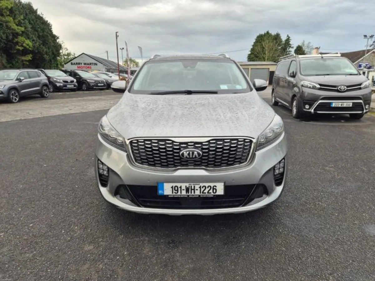 Kia Sorento GT Line 5DR Auto - Image 3