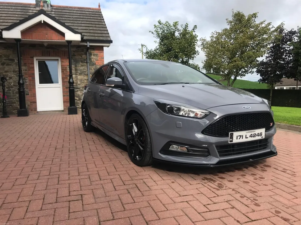 2017 Ford focus ST-3 - Image 5