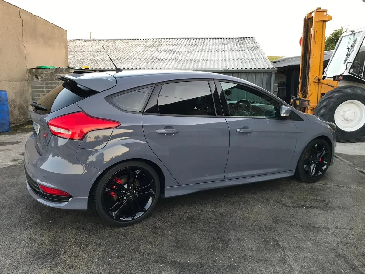 2017 Ford focus ST-3 - Image 3