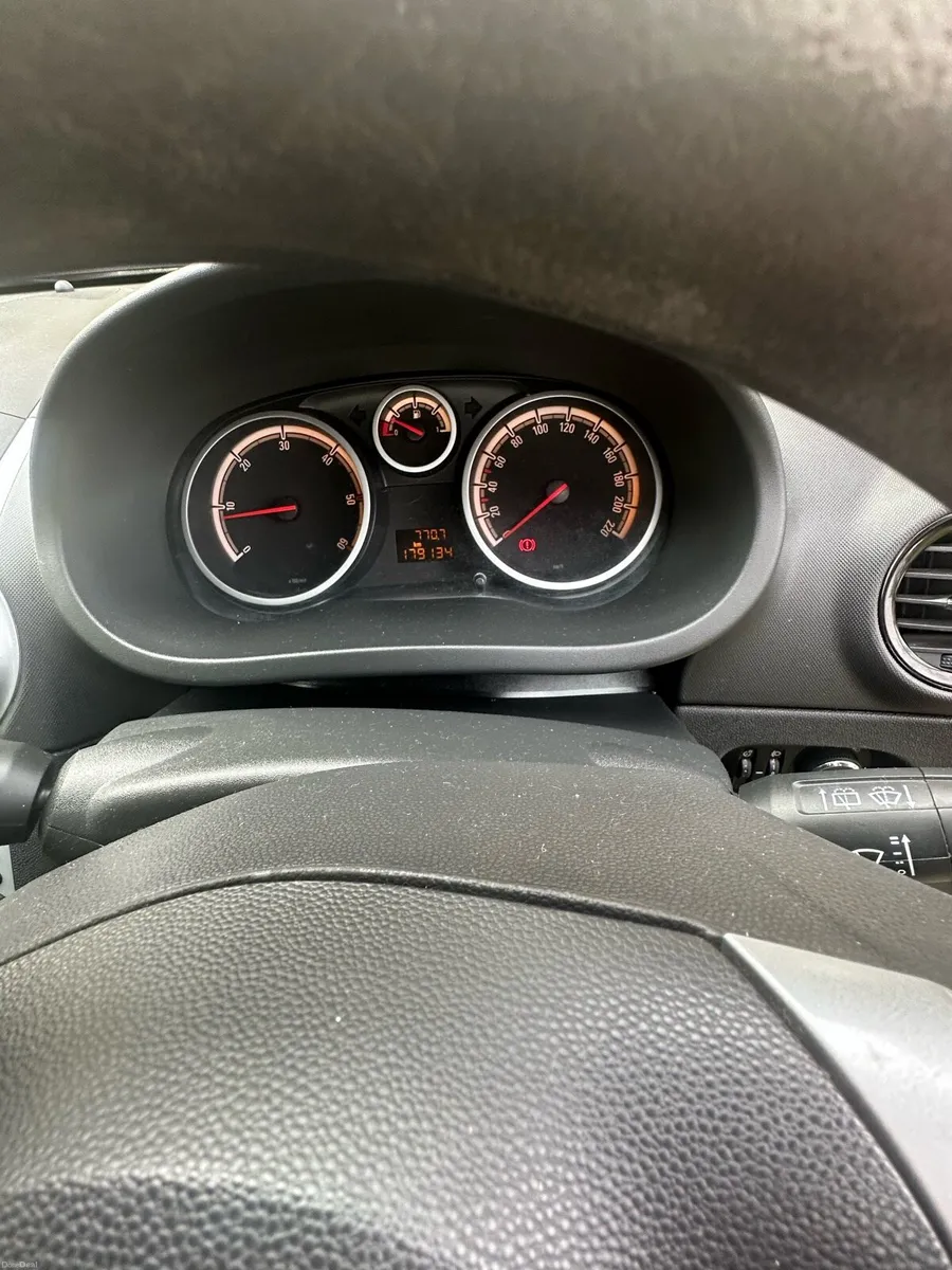 Opel Corsa - Image 2