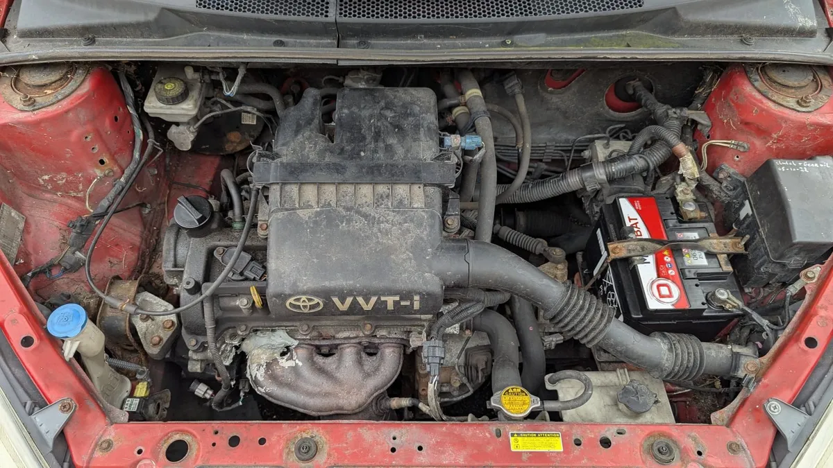Toyota Yaris 2005 - Image 2