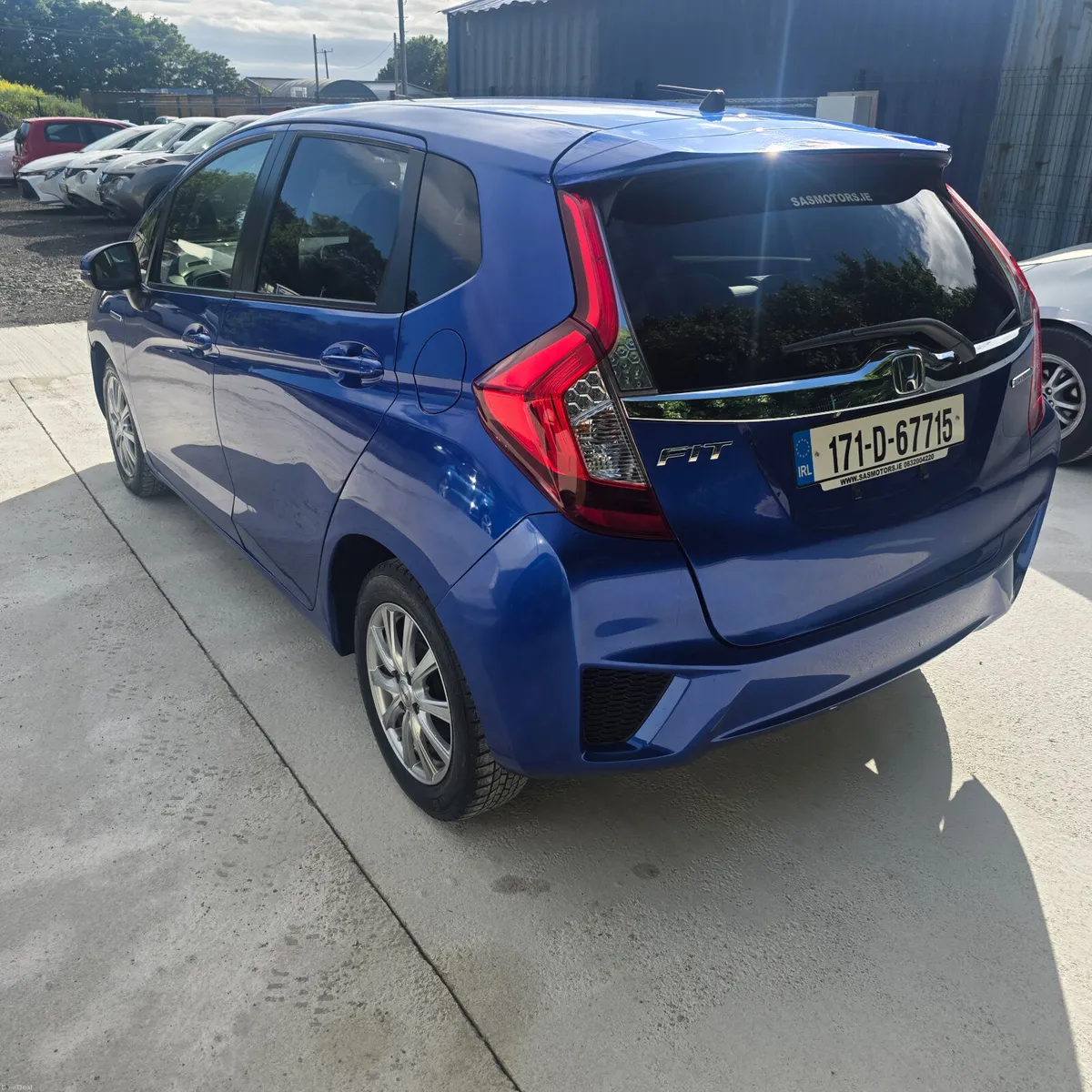 Honda Fit 2017 Hybrid Automatic Low Miles - Image 6