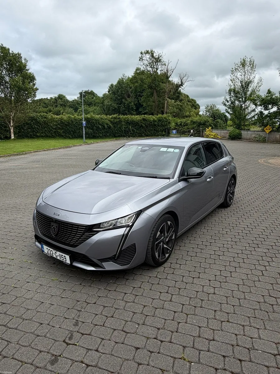 Peugeot 308 1.5 Allure AUTO - Image 3