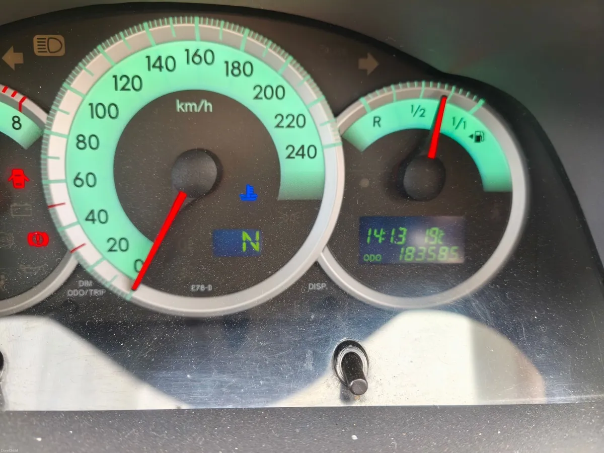 Toyota Corolla 2008 for parts or repair - Image 2