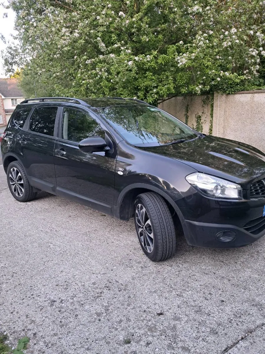 Nissan Qashqai 2013 7 seater - Image 1