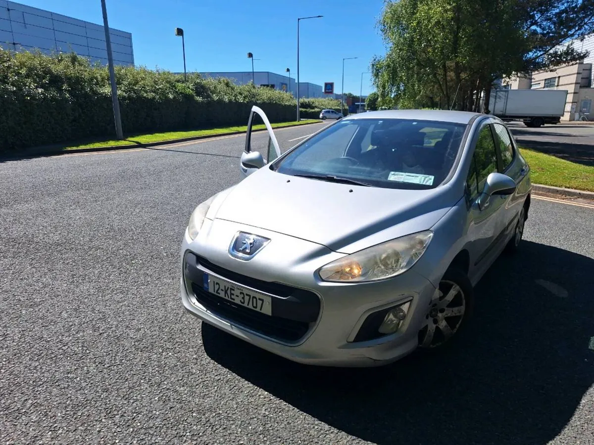 2012 Peugeot 308 diesel - Image 1