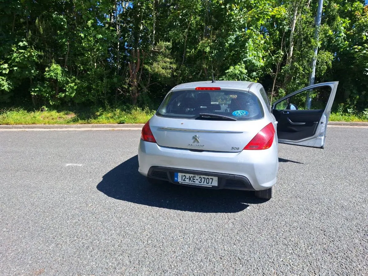 2012 Peugeot 308 diesel - Image 3