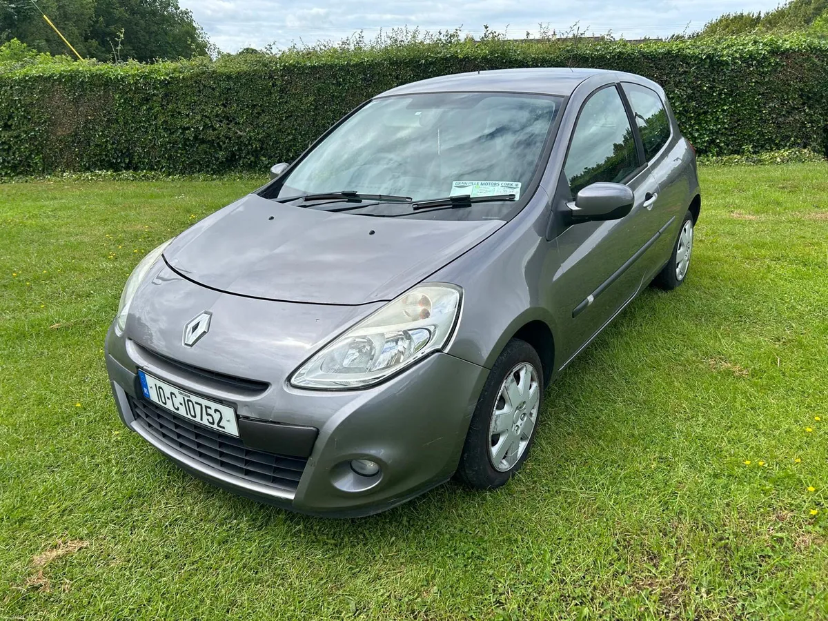 Renault Clio 2010 new nct 7/27 - Image 2