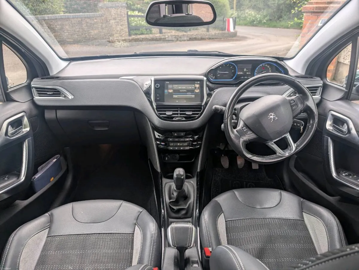 Peugeot 2008 Allure 1.2 - Image 4