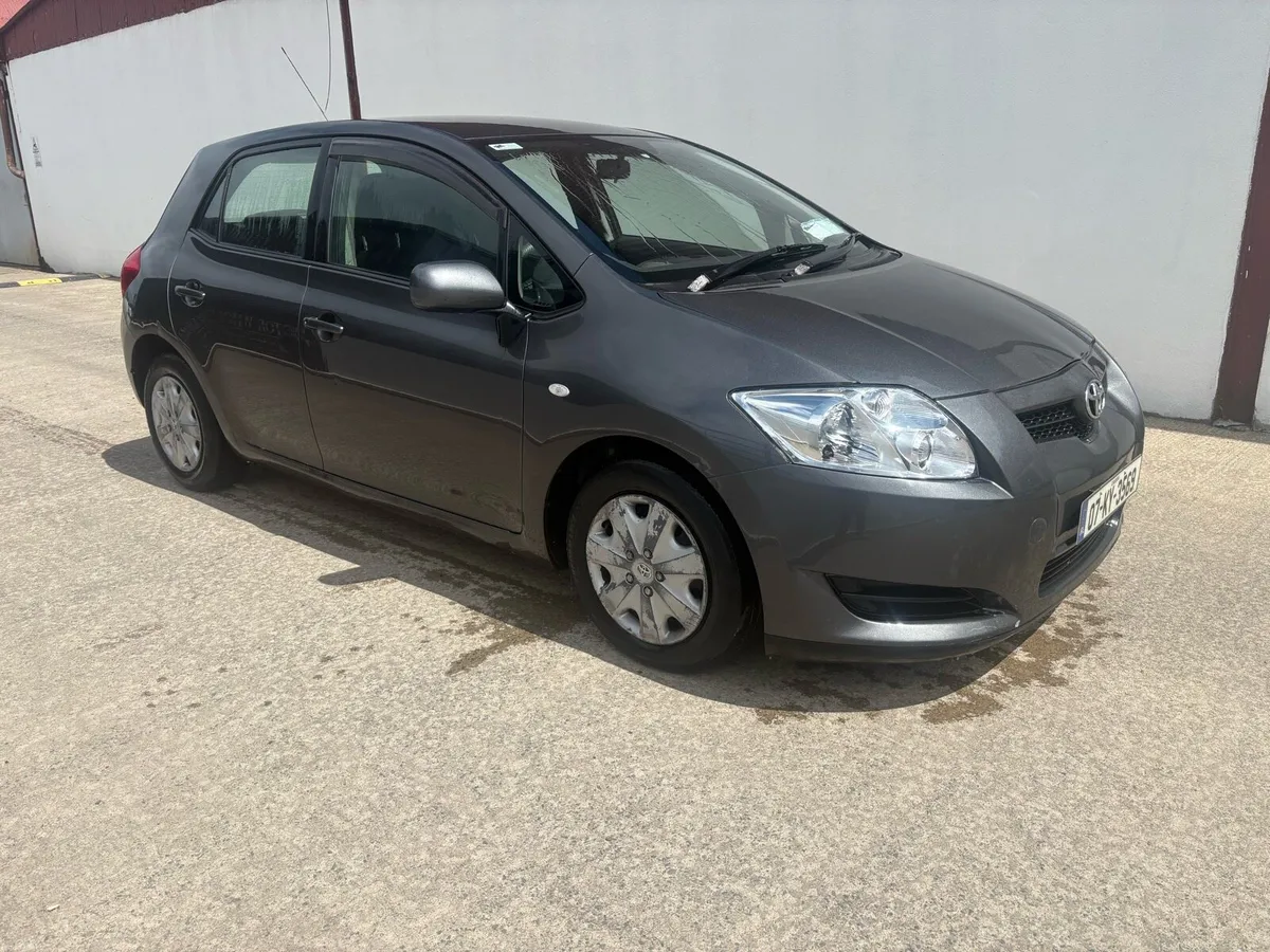 Toyota Auris 1.4 D4D - Image 1