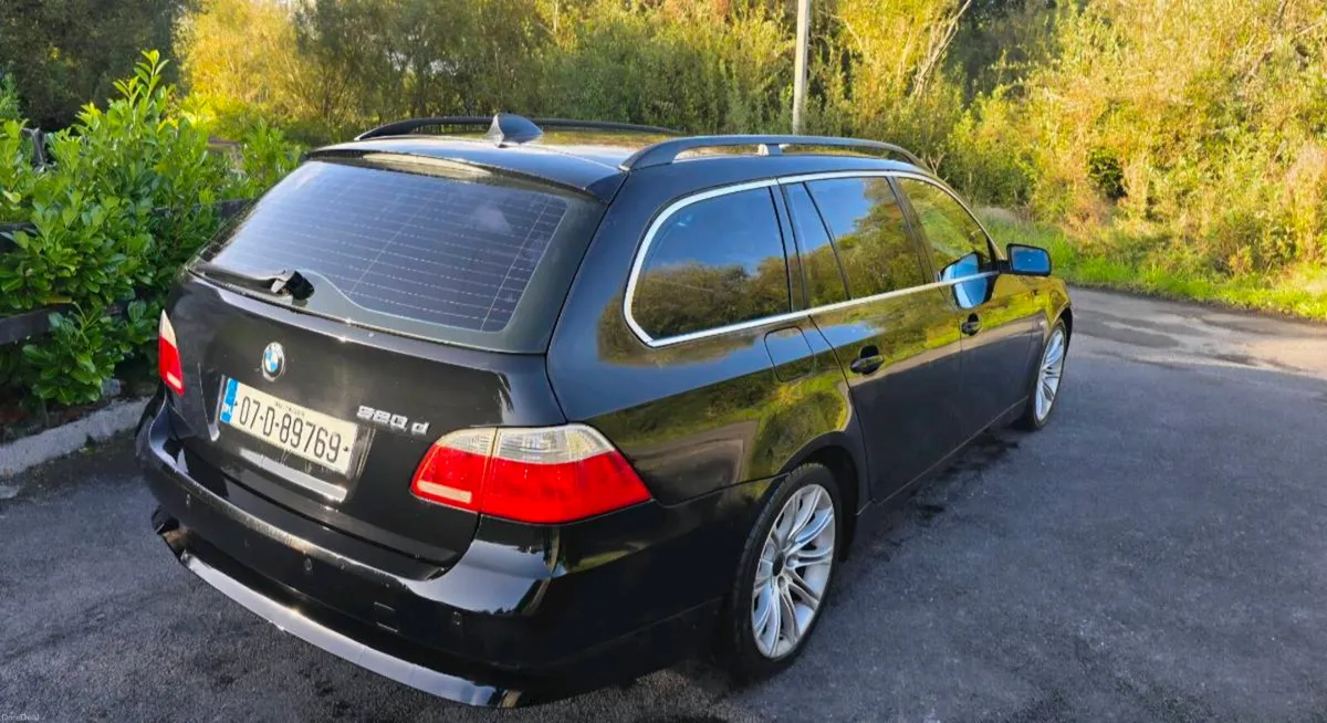 BMW 520d for part or repair - Image 2