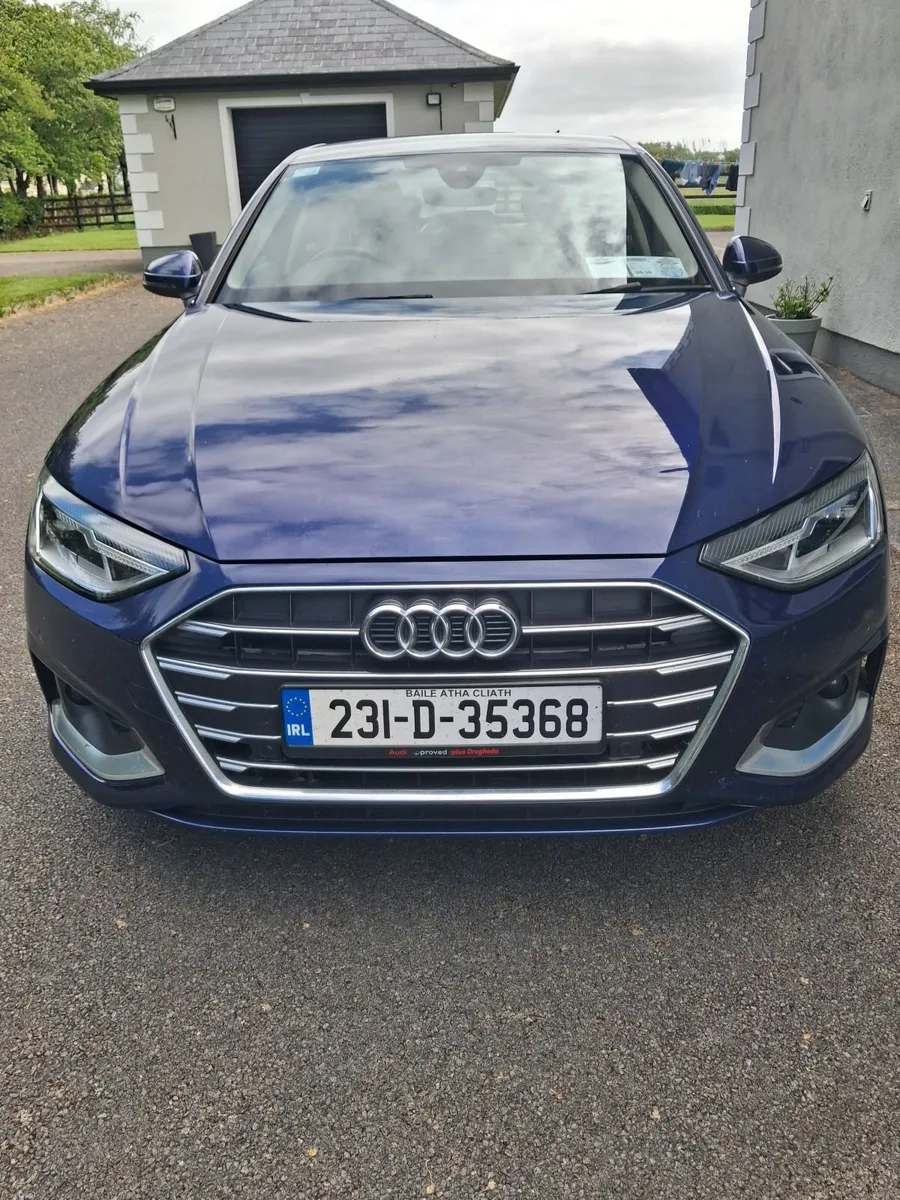 Audi A4 2023 - Image 2