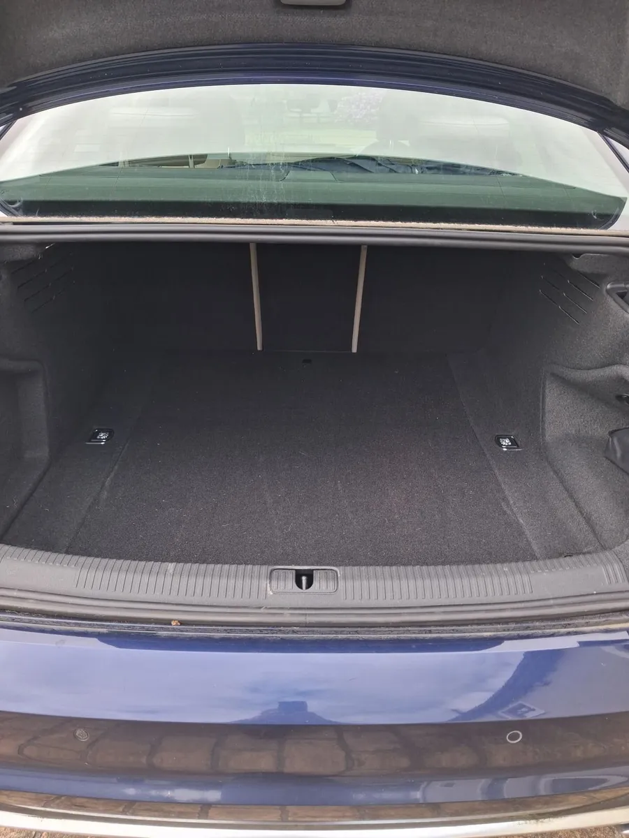 Audi A4 2023 - Image 4