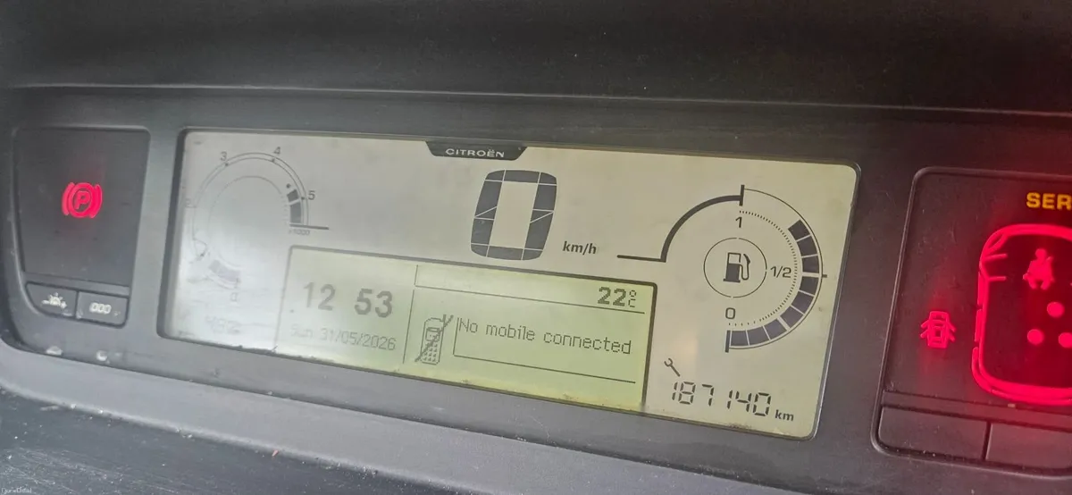 Citroen C4 Picasso 2012 - Image 2