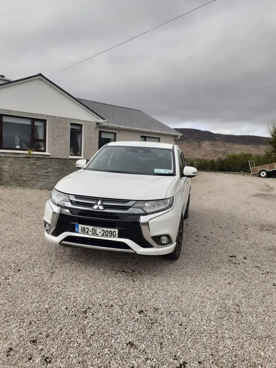 Mitsubishi Outlander 2018 - Image 1