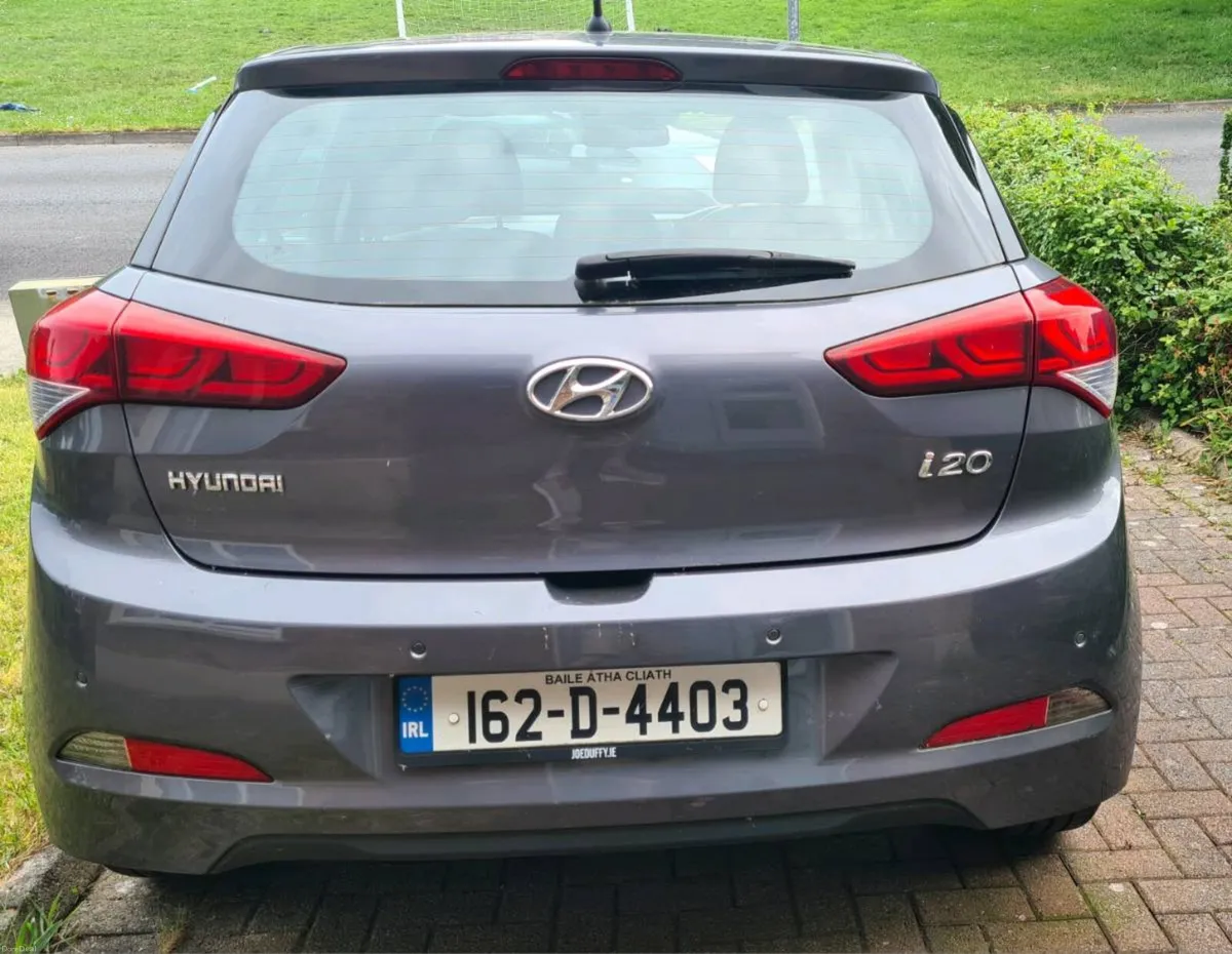 Hyundai i20 - Image 2