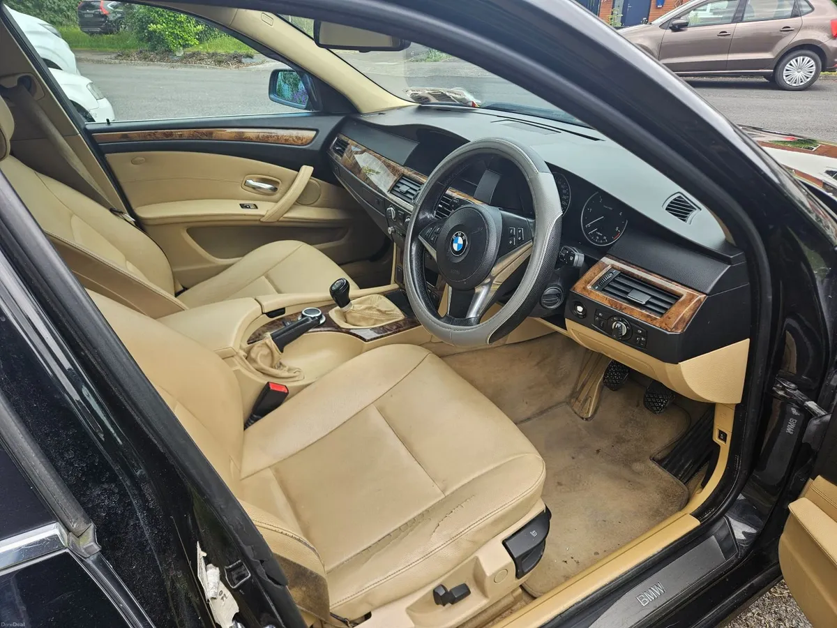 BMW 5-Series 2008 - Image 4